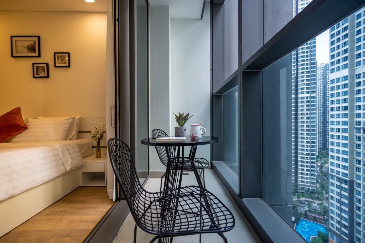 Saliza Sky - Landmark 81 Tower *